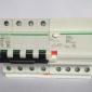 vigiC65 ELE 3P 25A漏电保护断路器工作原理